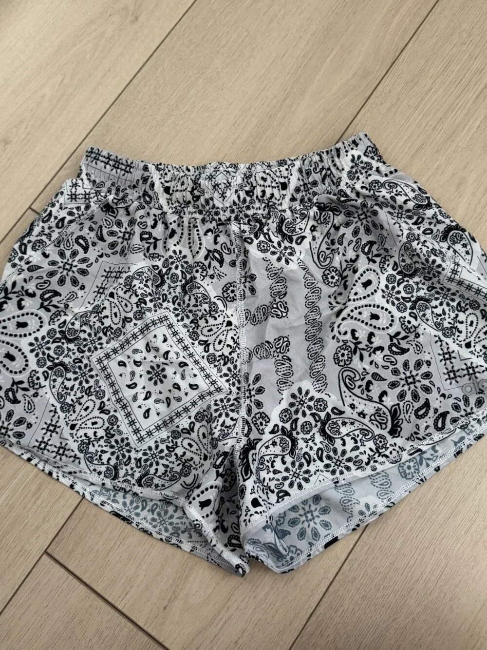 ALO Yoga Bandana Stride Short